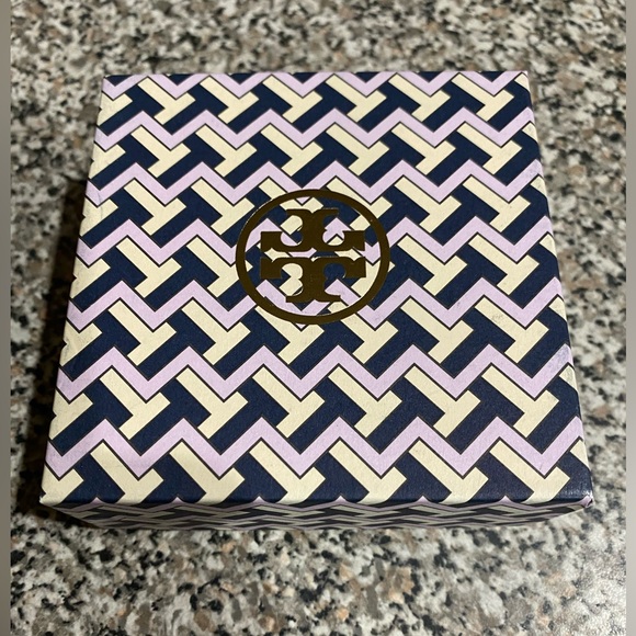 NWT! Tory Burch Celestial Stud earring set in box with gift bag - Picture 5 of 6